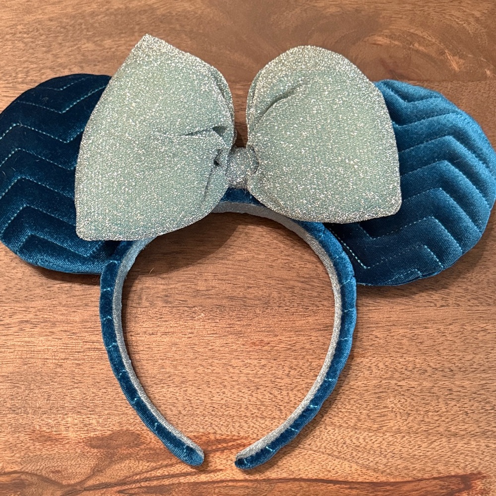 Disneyland Azul Quilted Minnie Ears